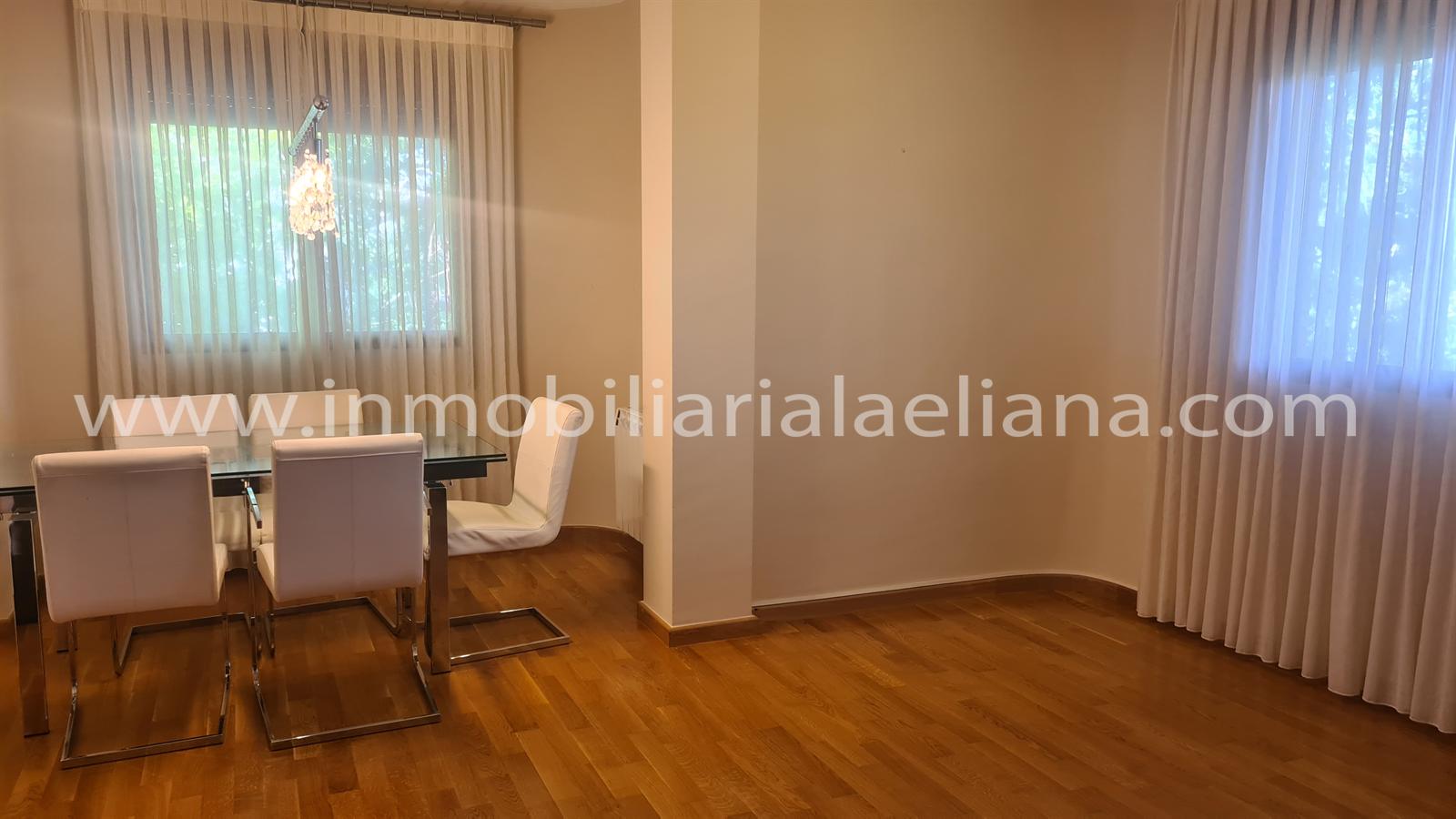 Piso Residencial en alquiler en LA ELIANA - Ref. A1786